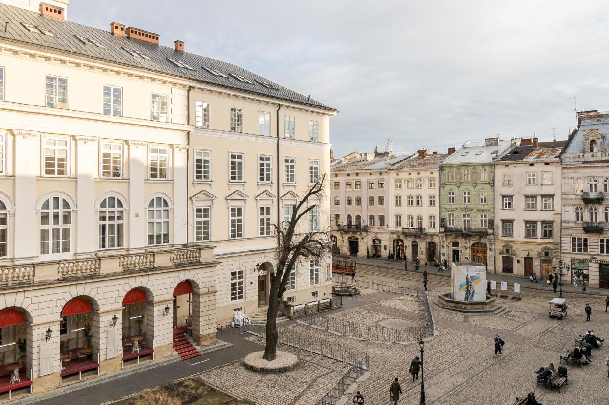 Inshiapartments On Rynok Square Lviv Ngoại thất bức ảnh